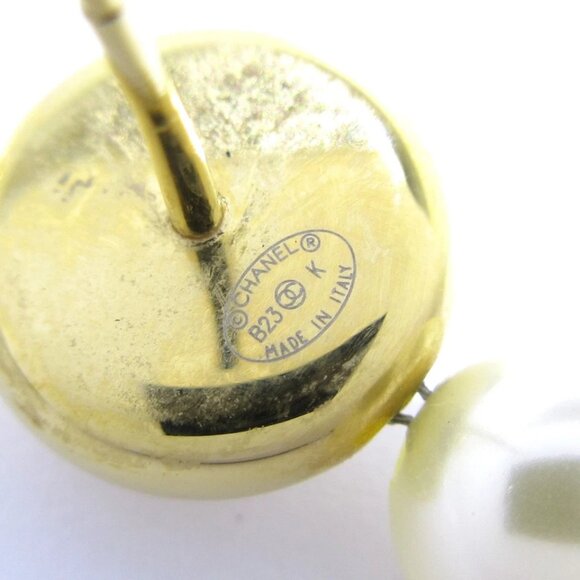 CHANEL - Gold Cream Hardware Fake Pearl Earrings 681-080625 - Picture 7 of 8